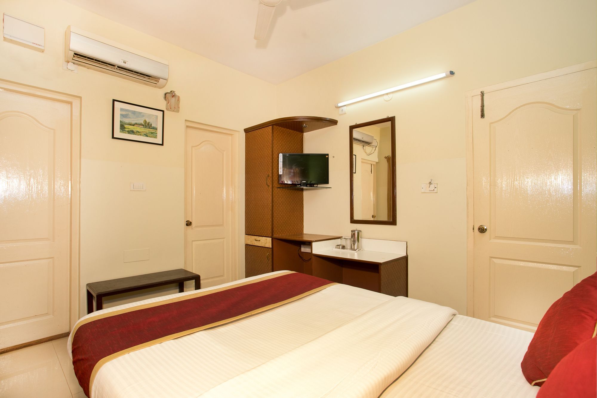 Oyo 10478 Raj Residency Otel Bangalore Dış mekan fotoğraf