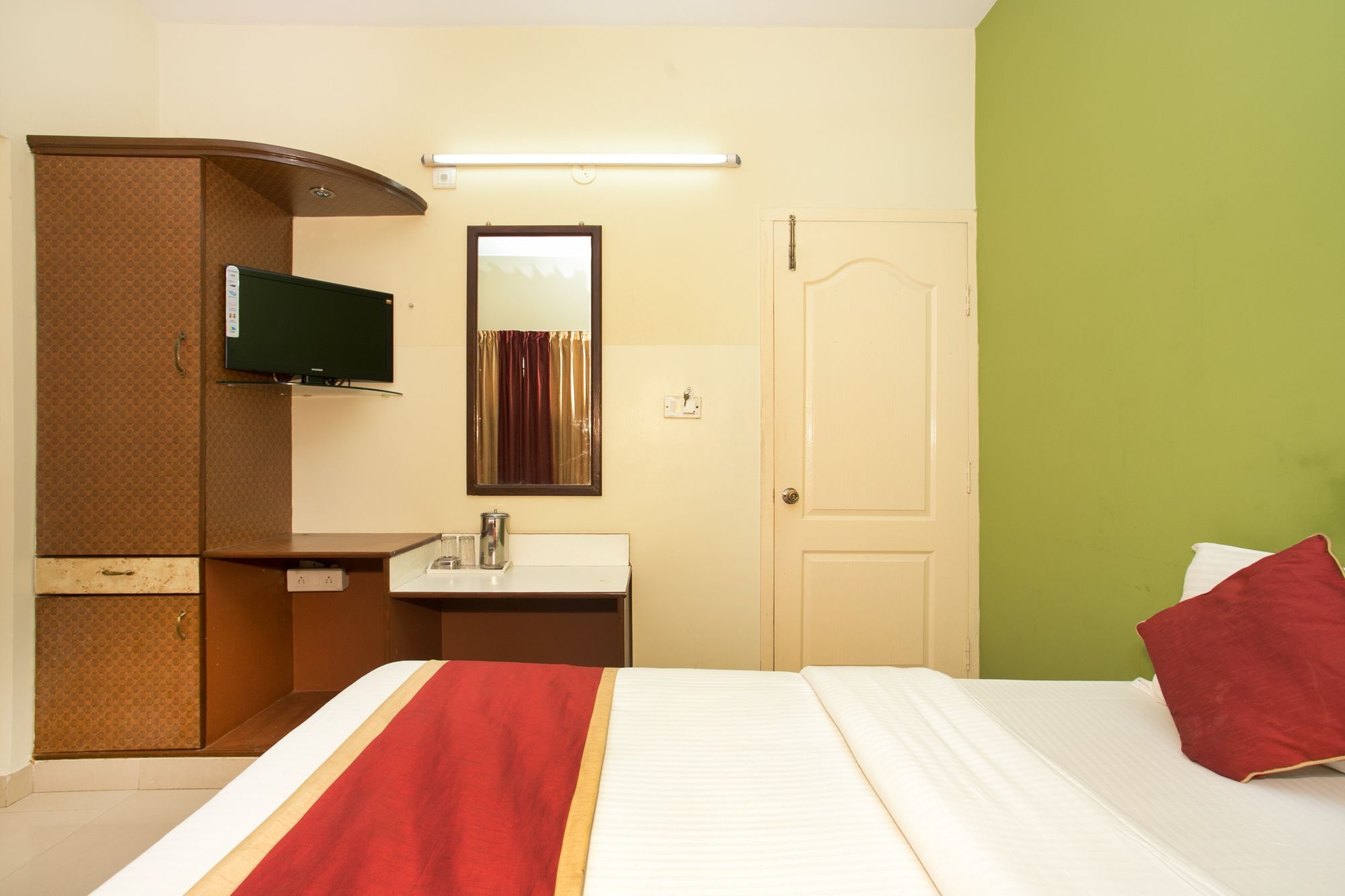 Oyo 10478 Raj Residency Otel Bangalore Dış mekan fotoğraf